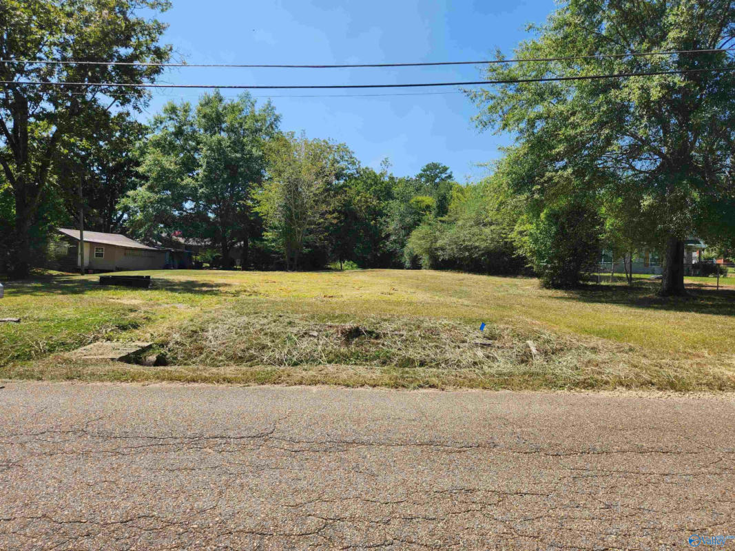 382 6TH ST SW, HAMILTON, AL 35570, photo 1 of 2